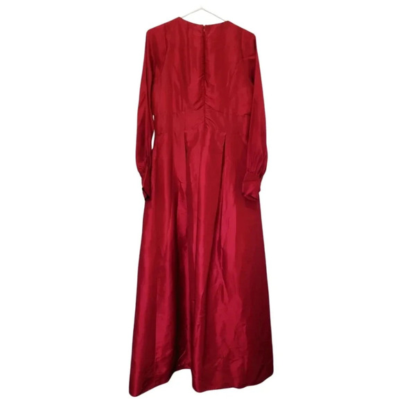 Laura Red Satin Maxi Dress With Pearl Collar size medium - Picture 2 of 3